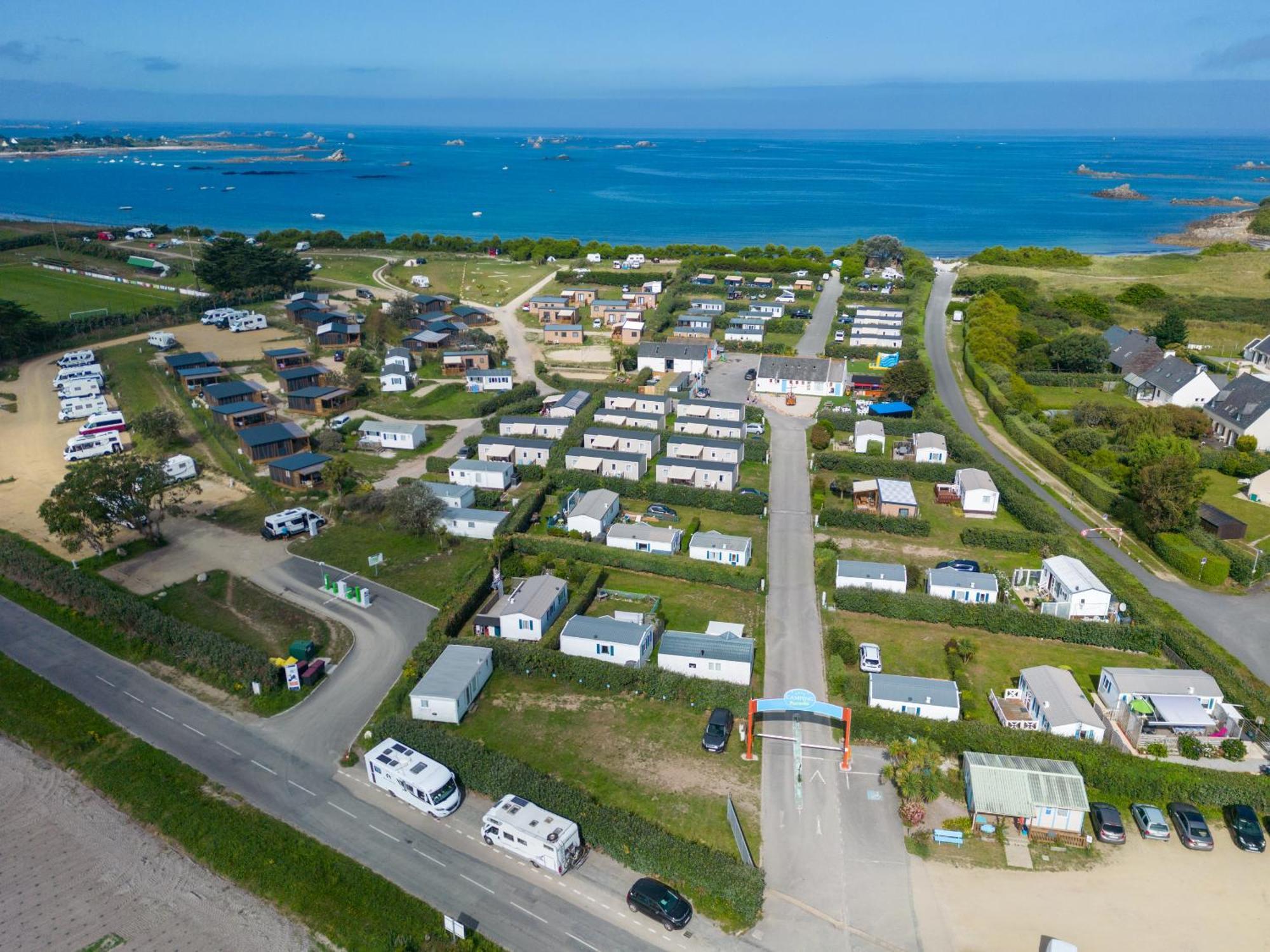 Mobil Home Xxl 4 Chambres - Camping La Pointe De Roscoff Eksteriør bilde