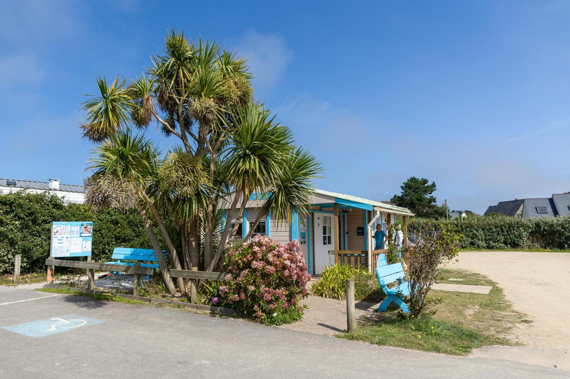 Mobil Home Xxl 4 Chambres - Camping La Pointe De Roscoff Eksteriør bilde
